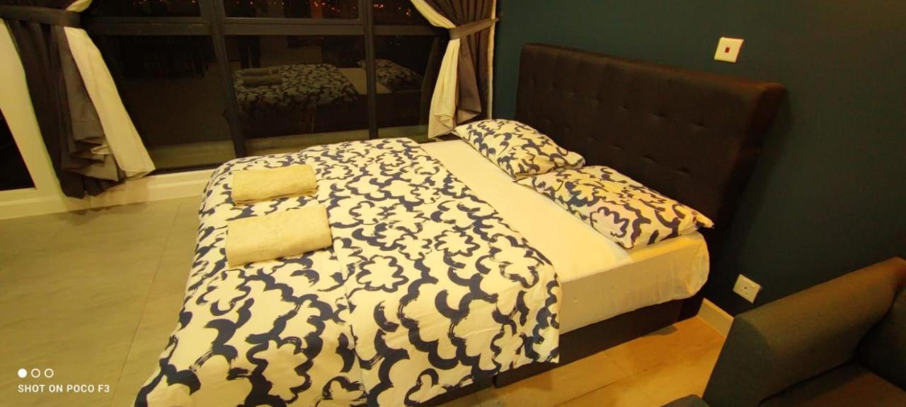 Cozy Unit- Bell Suites- Horizon Suites- Wifi- Netflix- Parking Swimming Pool- Klia Сепанг Екстериор снимка
