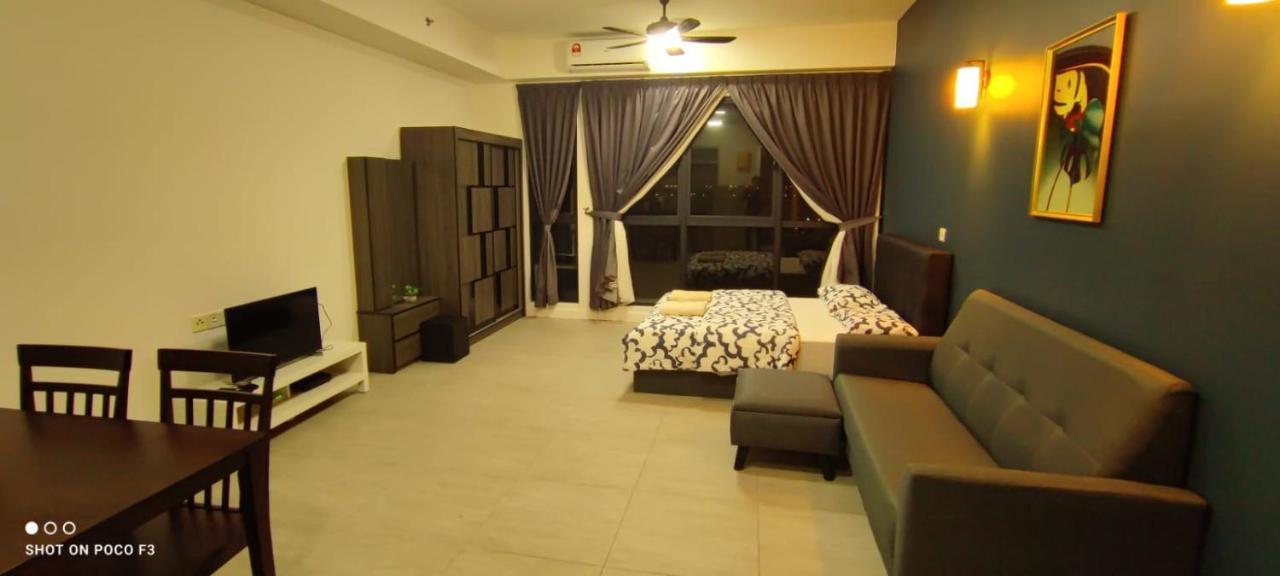Cozy Unit- Bell Suites- Horizon Suites- Wifi- Netflix- Parking Swimming Pool- Klia Сепанг Екстериор снимка
