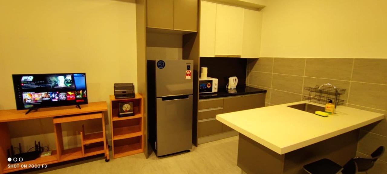 Cozy Unit- Bell Suites- Horizon Suites- Wifi- Netflix- Parking Swimming Pool- Klia Сепанг Екстериор снимка